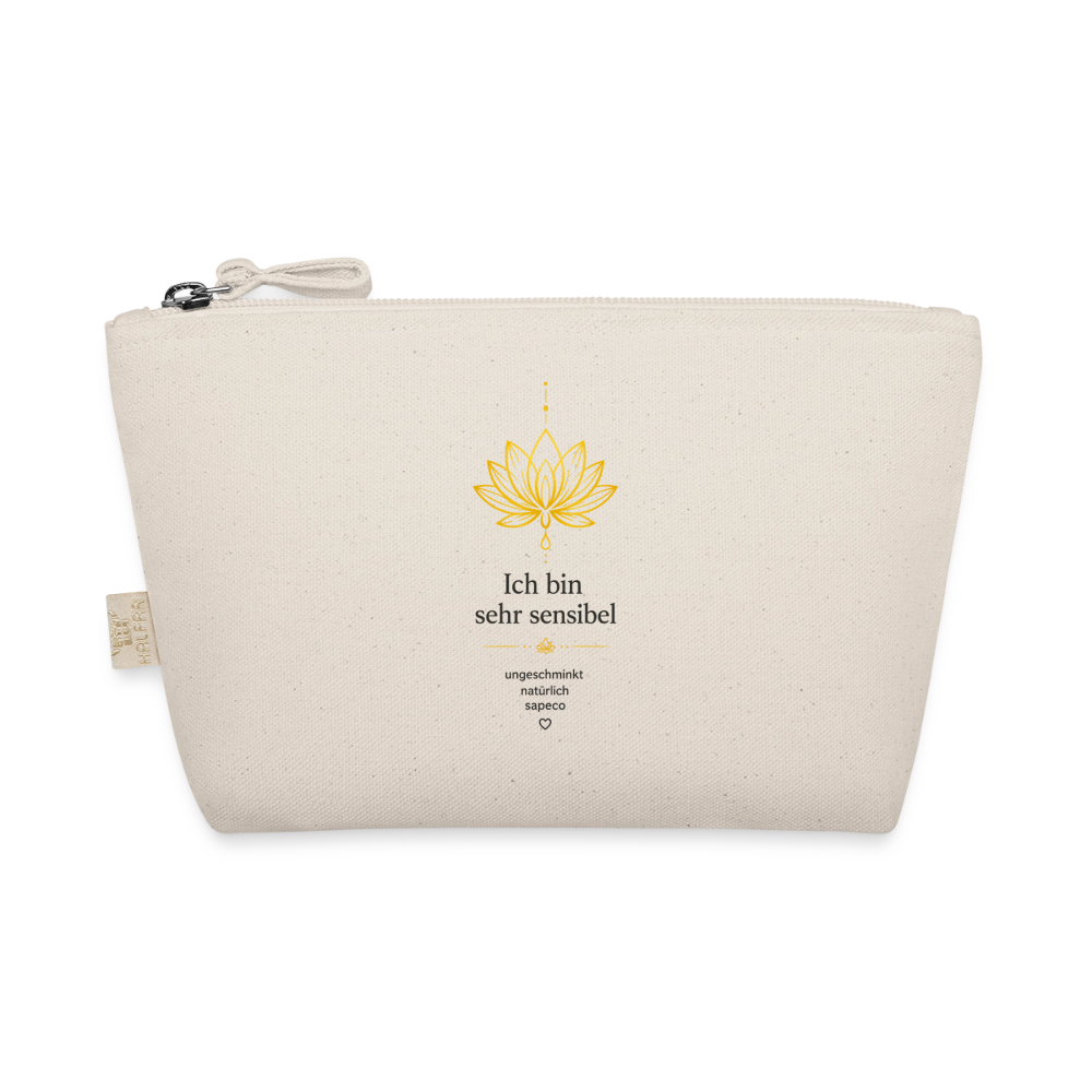 Naturfarbene sapeco Kosmetiktasche aus Bio-Baumwolle mit goldenem Lotusmotiv und Aufschrift „Ich bin sehr sensibel“ – inspiriert vom 8. Chakra (Aura).