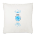 Ich bin kreativ – Kehlchakra-Kissen Hellblau 45 × 45 cm von ungeschminkt natürlich sapeco. Weißes Sofakissen mit hellblauem Chakra-Motiv und zwei Lotusblüten.